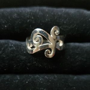 Sterling silver scroll ring